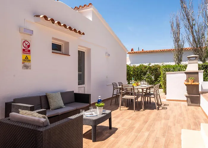 Marina By Escape Villa Santo Tomas